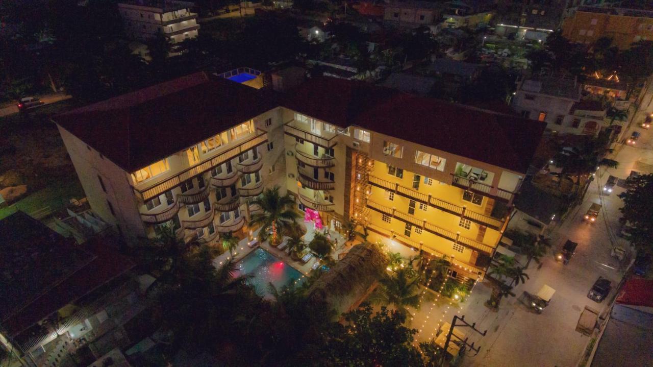 Tropical Palace Hotel San Pedro  Exteriör bild